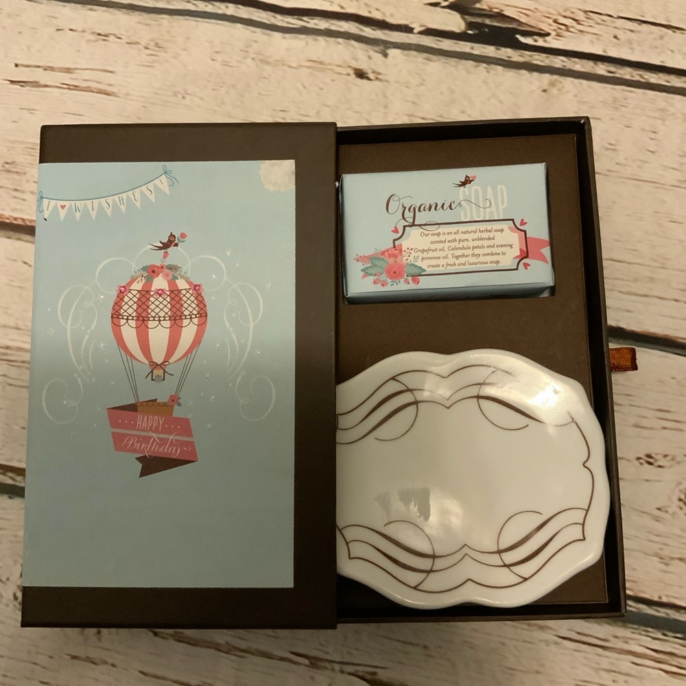 Organic Soap & Soap Dish‎ Gift Set NEW